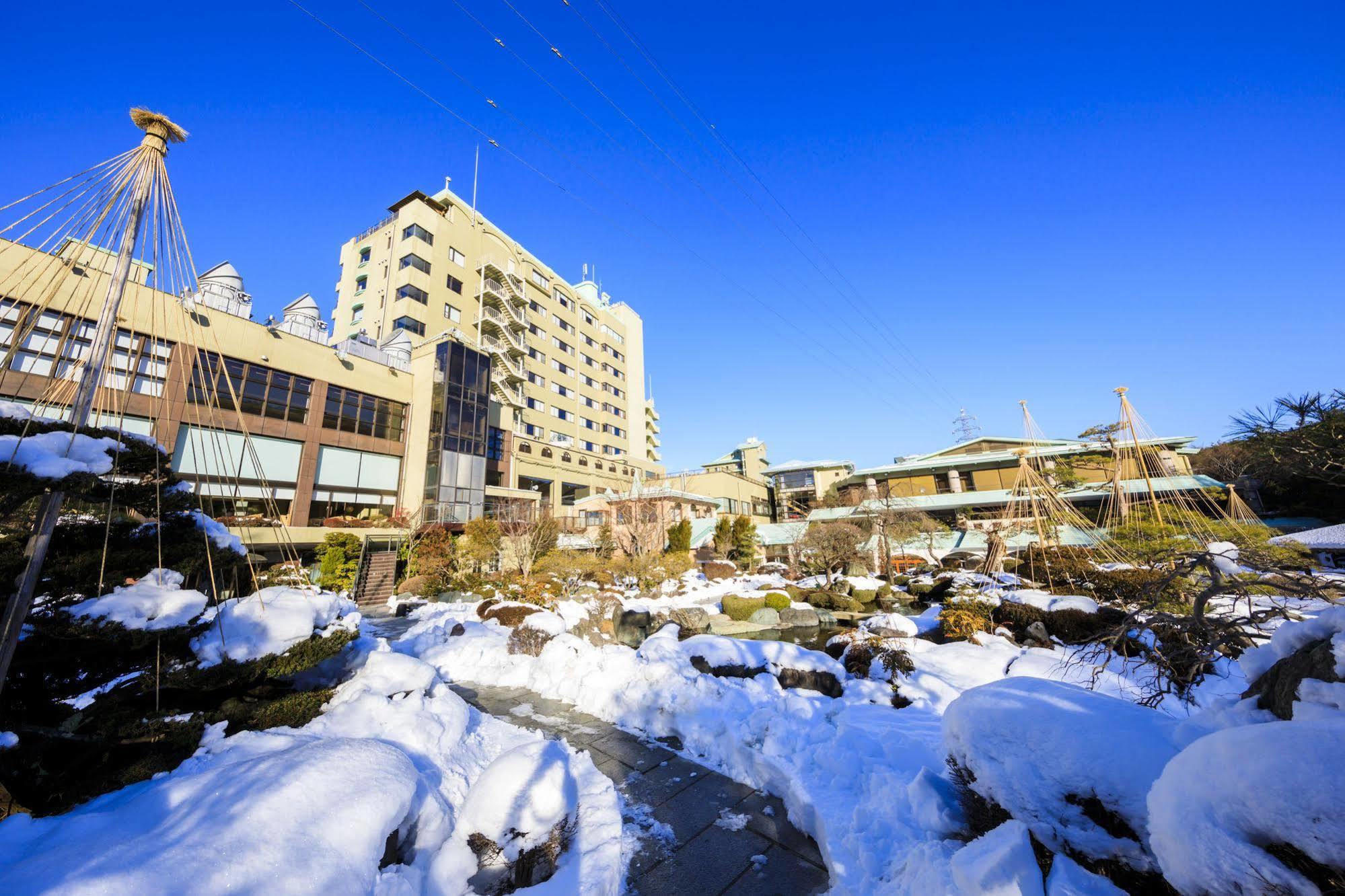 Hotel Kaneyamaen Fujiyoshida Esterno foto