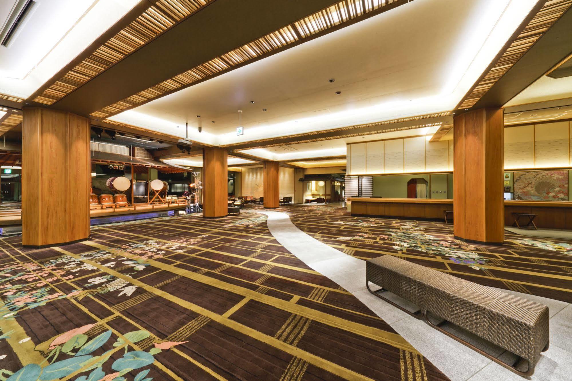 Hotel Kaneyamaen Fujiyoshida Esterno foto