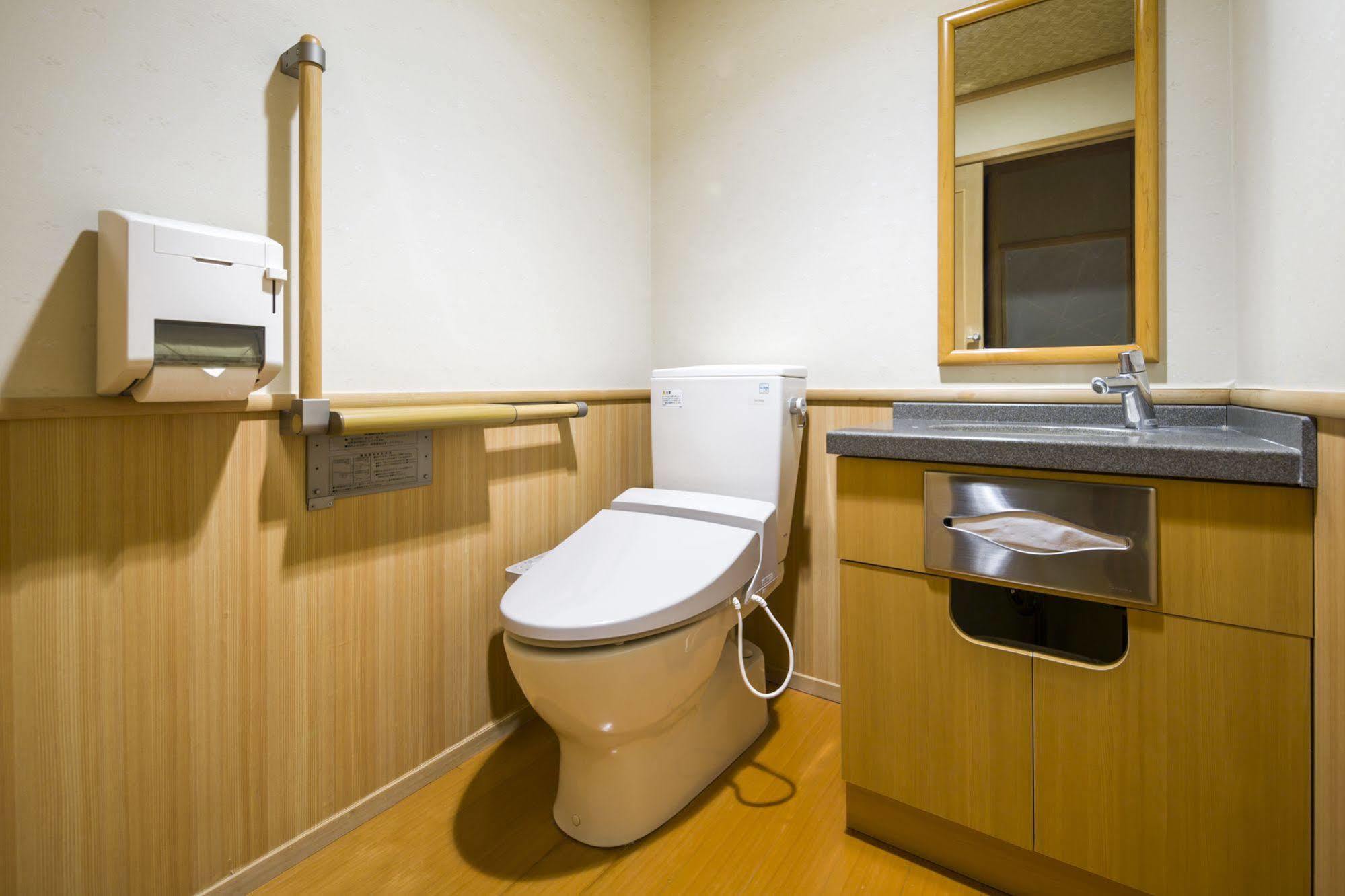 Hotel Kaneyamaen Fujiyoshida Esterno foto